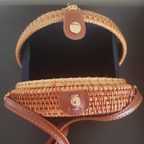 Round Rattan Cross Bag - Picture 3 of 3